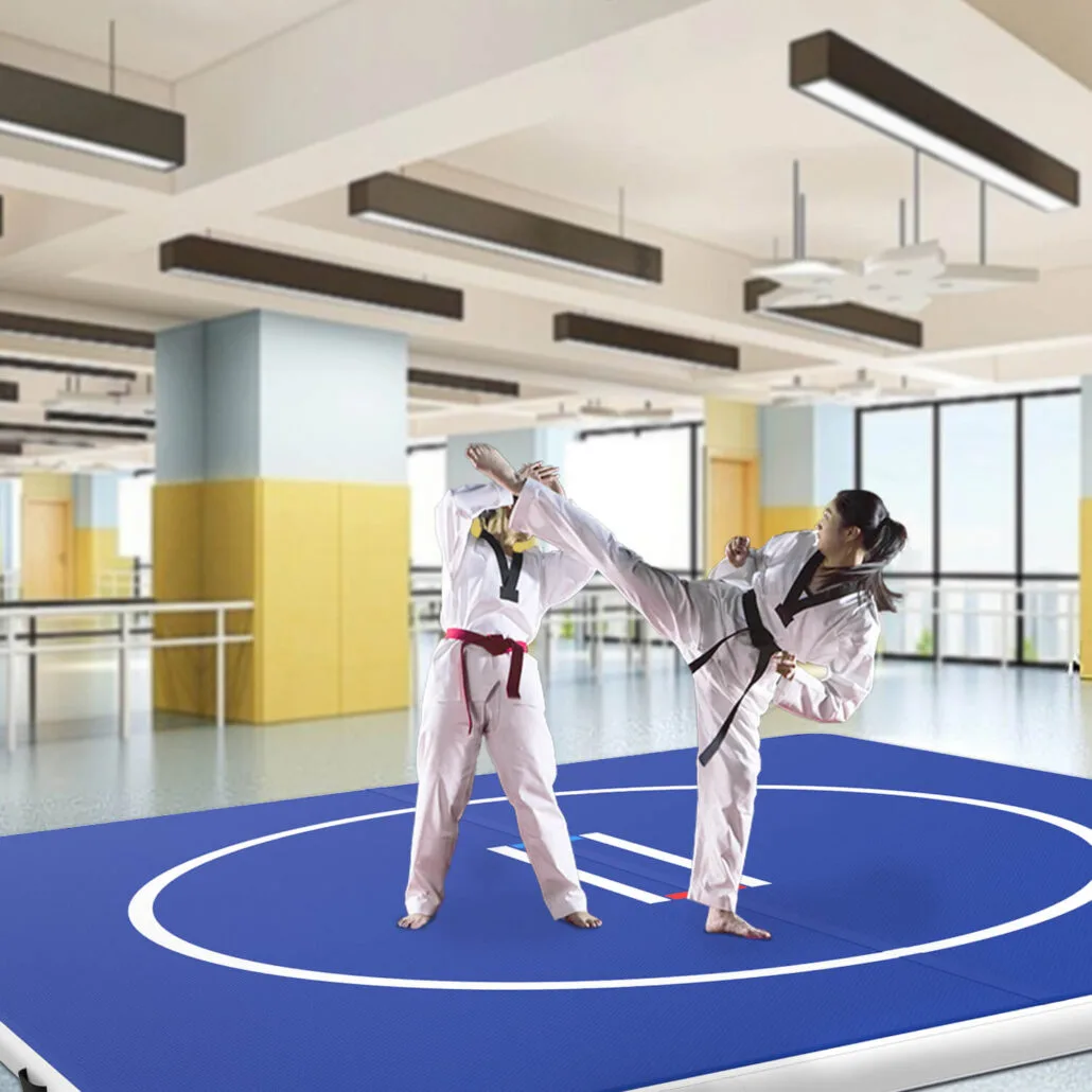 Multifunctionele opblaasbare mat voor MMA, BJJ en grappling, gemaakt van robuust PVC.